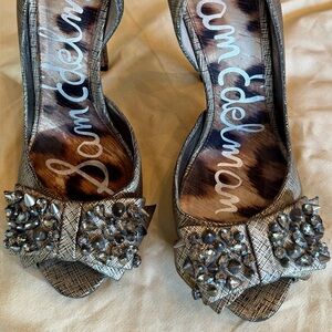 Sam Edelman Embellished Bow Heels – Metallic Silver Pumps – Size 8.5